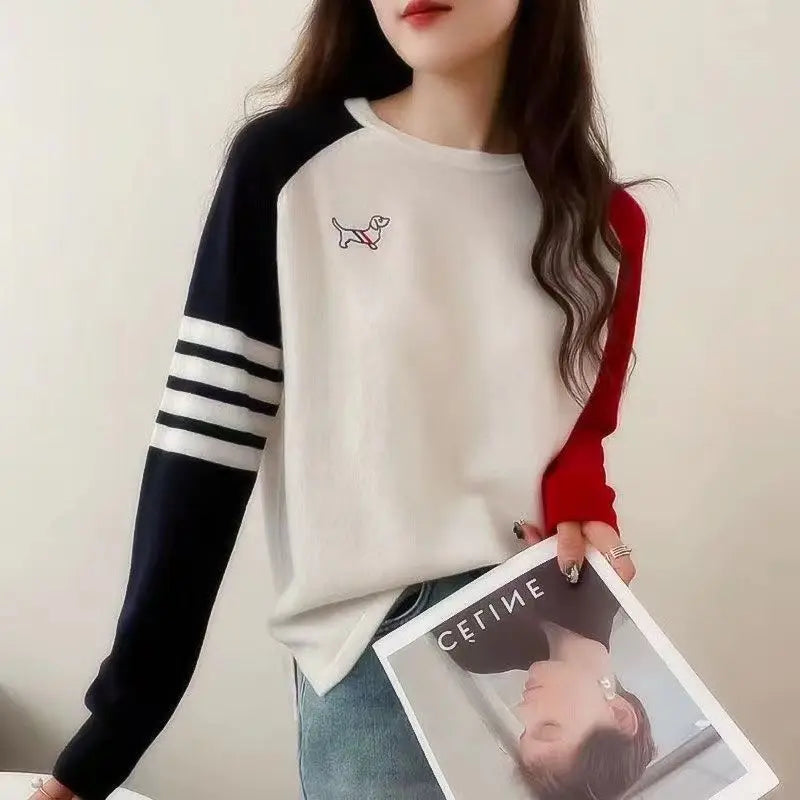 Korean Fashion Autumn Winner Sweaters Women O-Neck Embroidery Contrast Color Casual All-match Long Sleeve Pullovers Knitted Tops